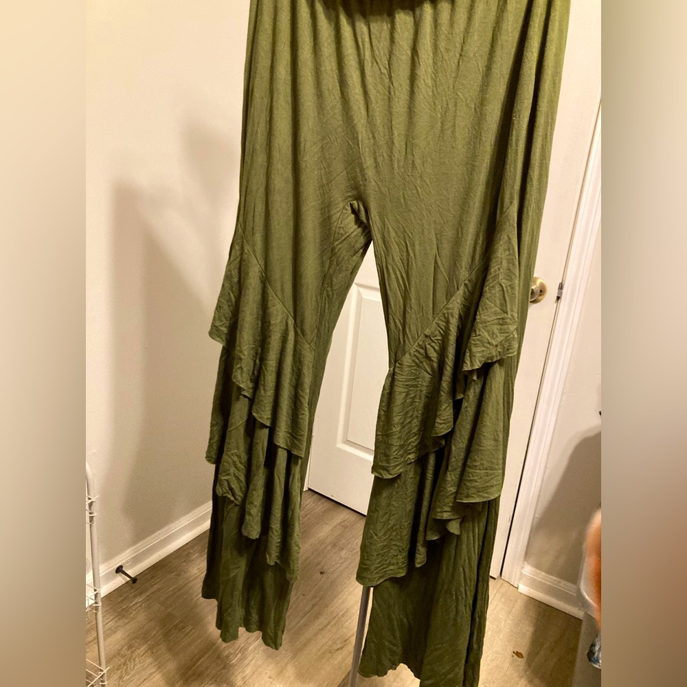 Olive green fashion nova layered pants.